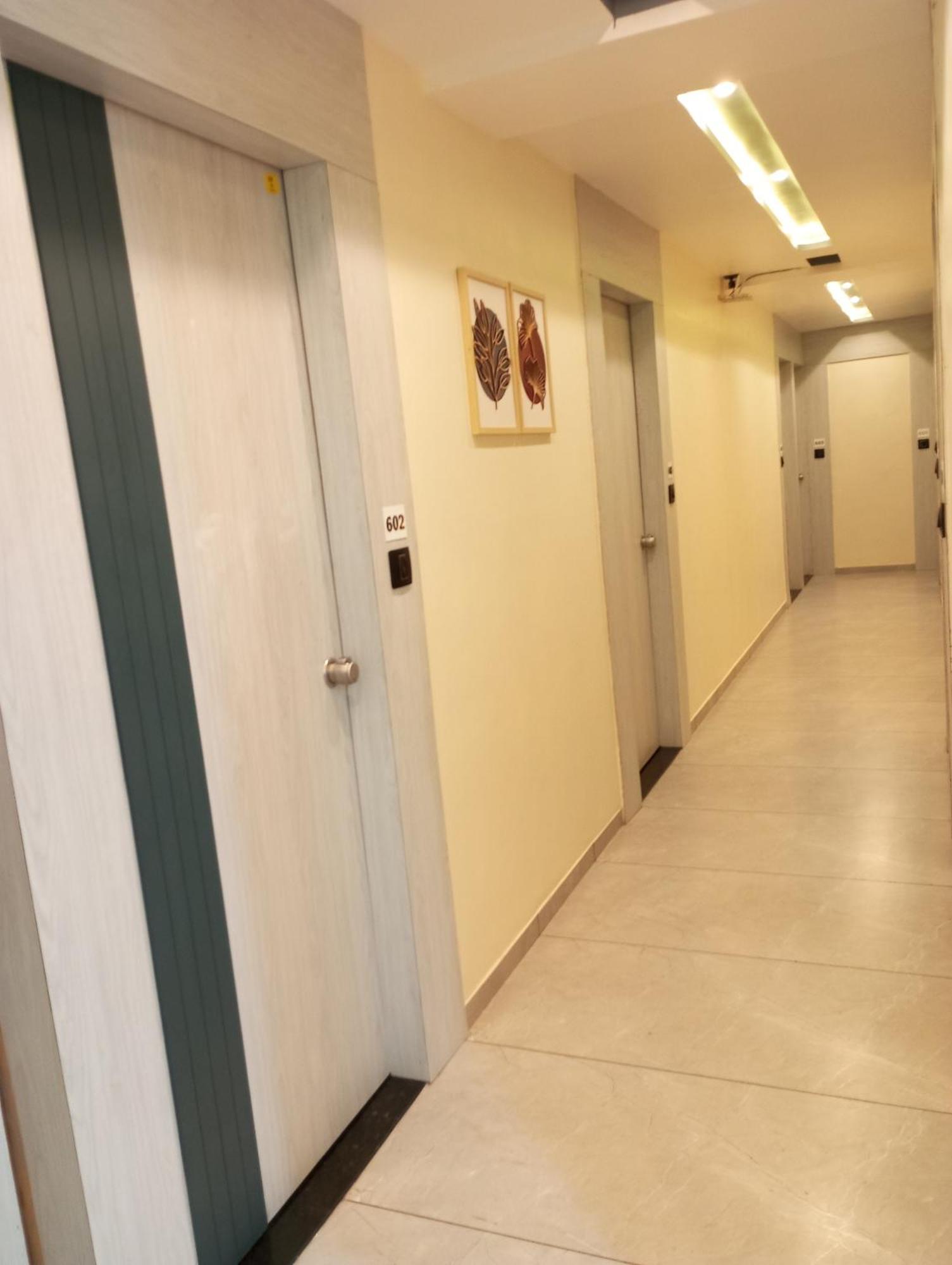 Hotel R K Villa Αχμπανταμπάντ Εξωτερικό φωτογραφία